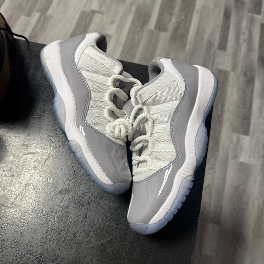 Jordan 11 Low Cement / Preowned