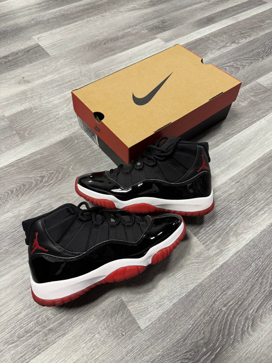 Jordan 11 Bred / Preowned
