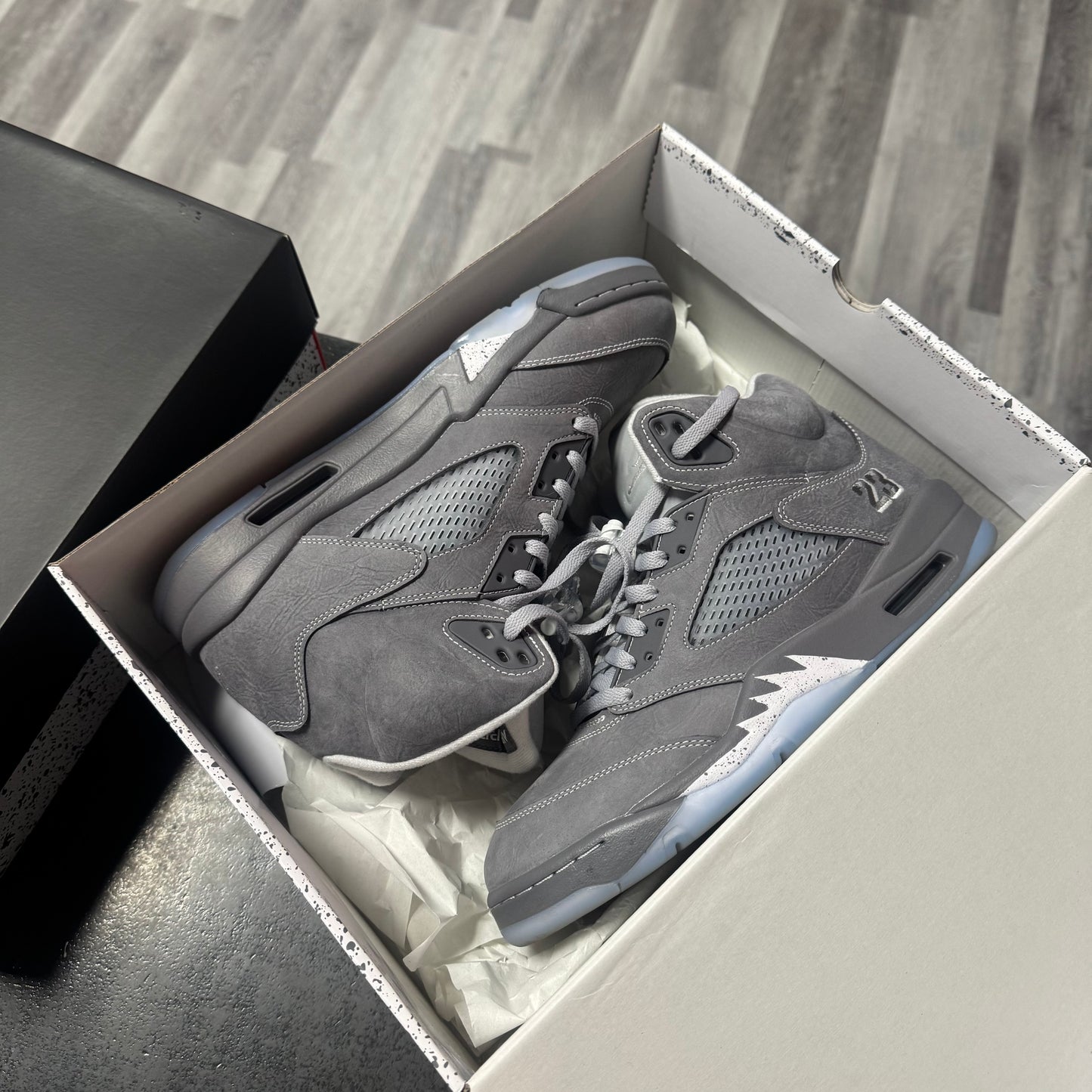 Jordan 5 Wolf Grey / Preowned