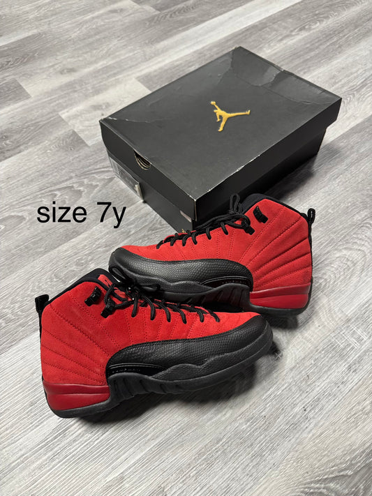 Jordan 12 Reverse Flu Game / Preowned
