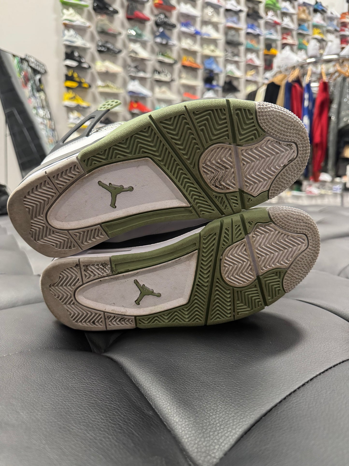 Jordan 4 Seafoam / Preowned