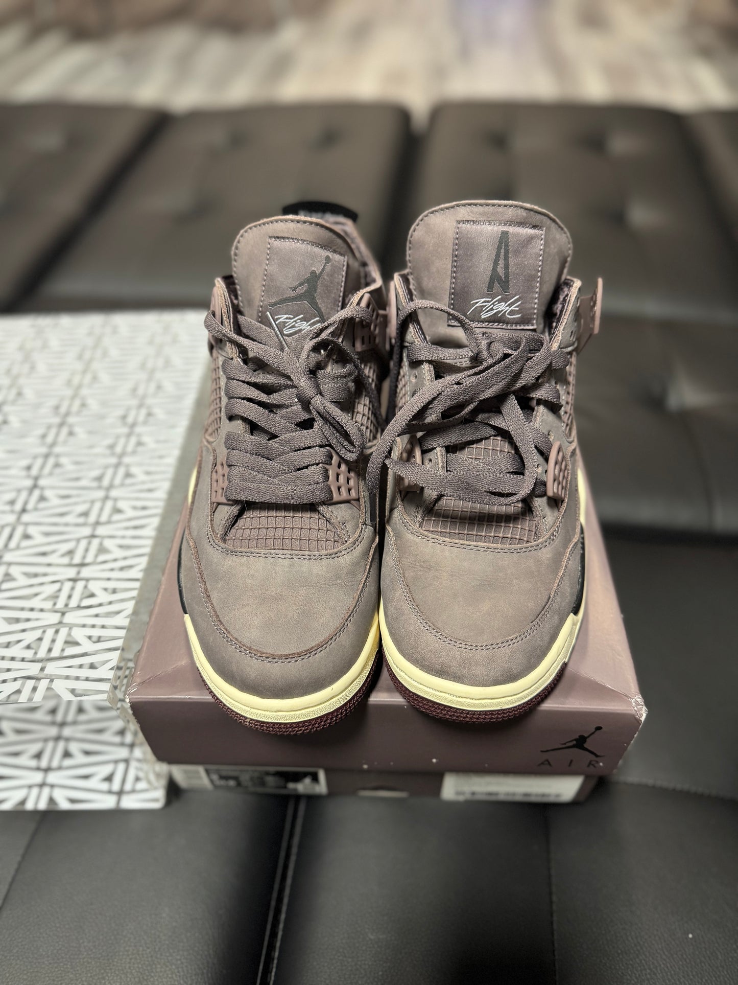 Jordan 4 A Ma Maniére / Preowned