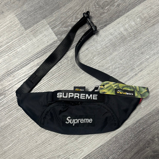 Supreme Waist Bag (FW22)