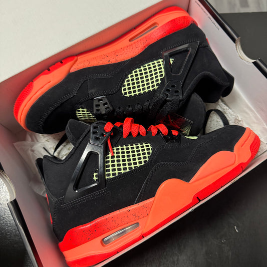 Jordan 4 Black Infrared Barley Volt / Preowned