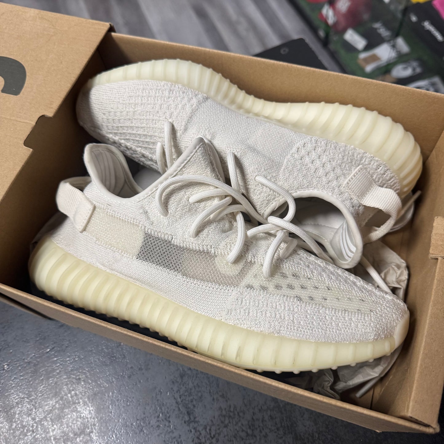 Yeezy 350 Bone / Preowned