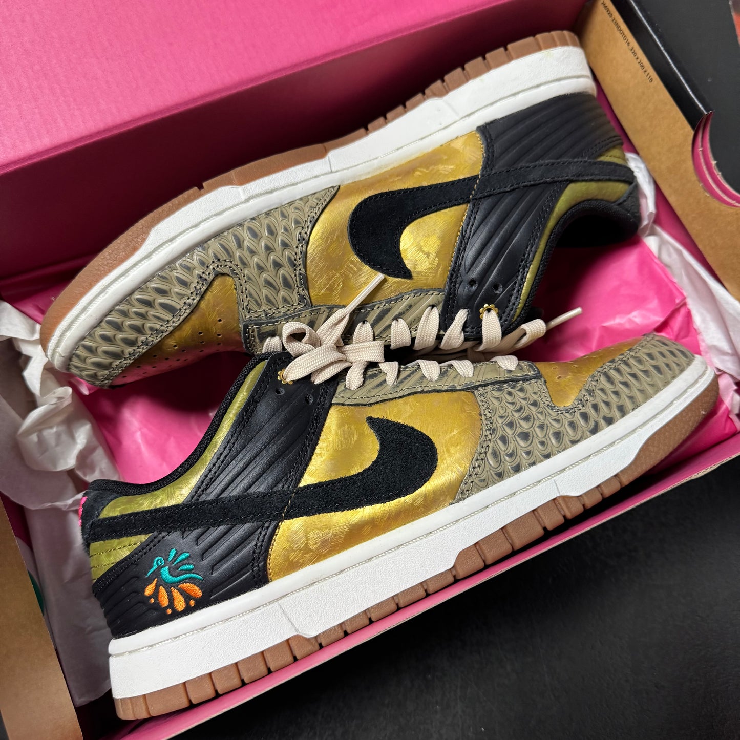 Dunk Low Día De Muertos / Preowned