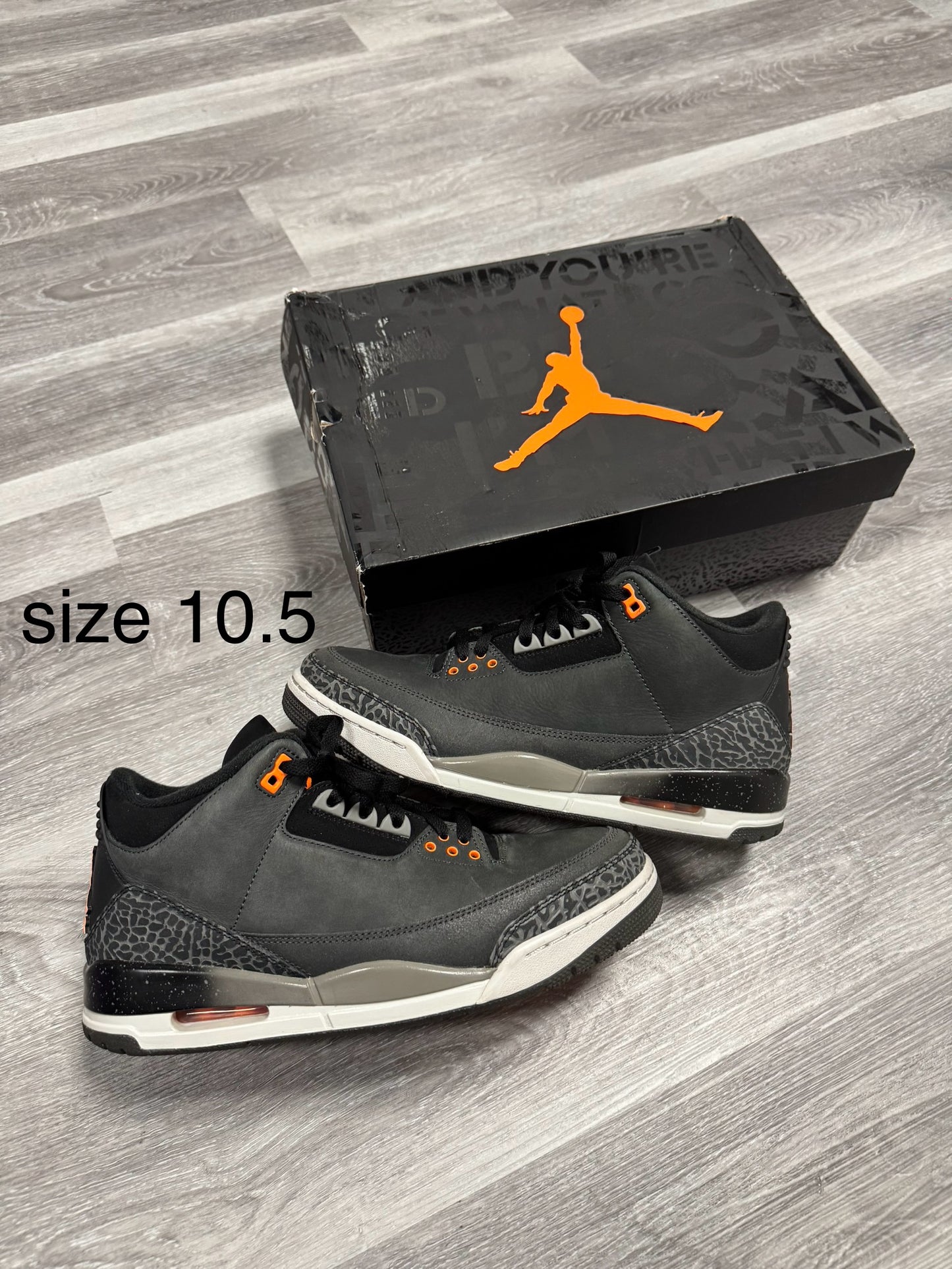 Jordan 3 Fear / Preowned