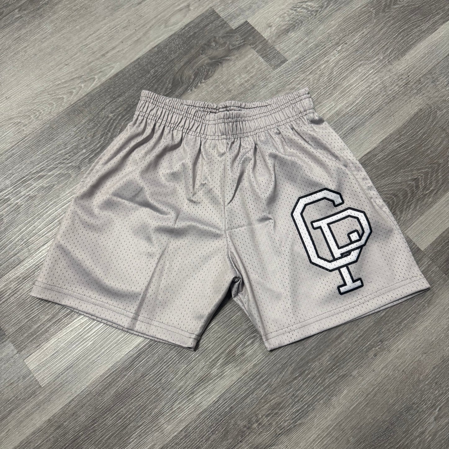 Crispy NYC Letter Logo Mesh Shorts (Grey)