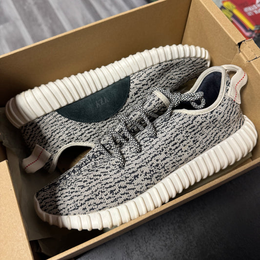 Yeezy 350 Turtle Dove / Preowned