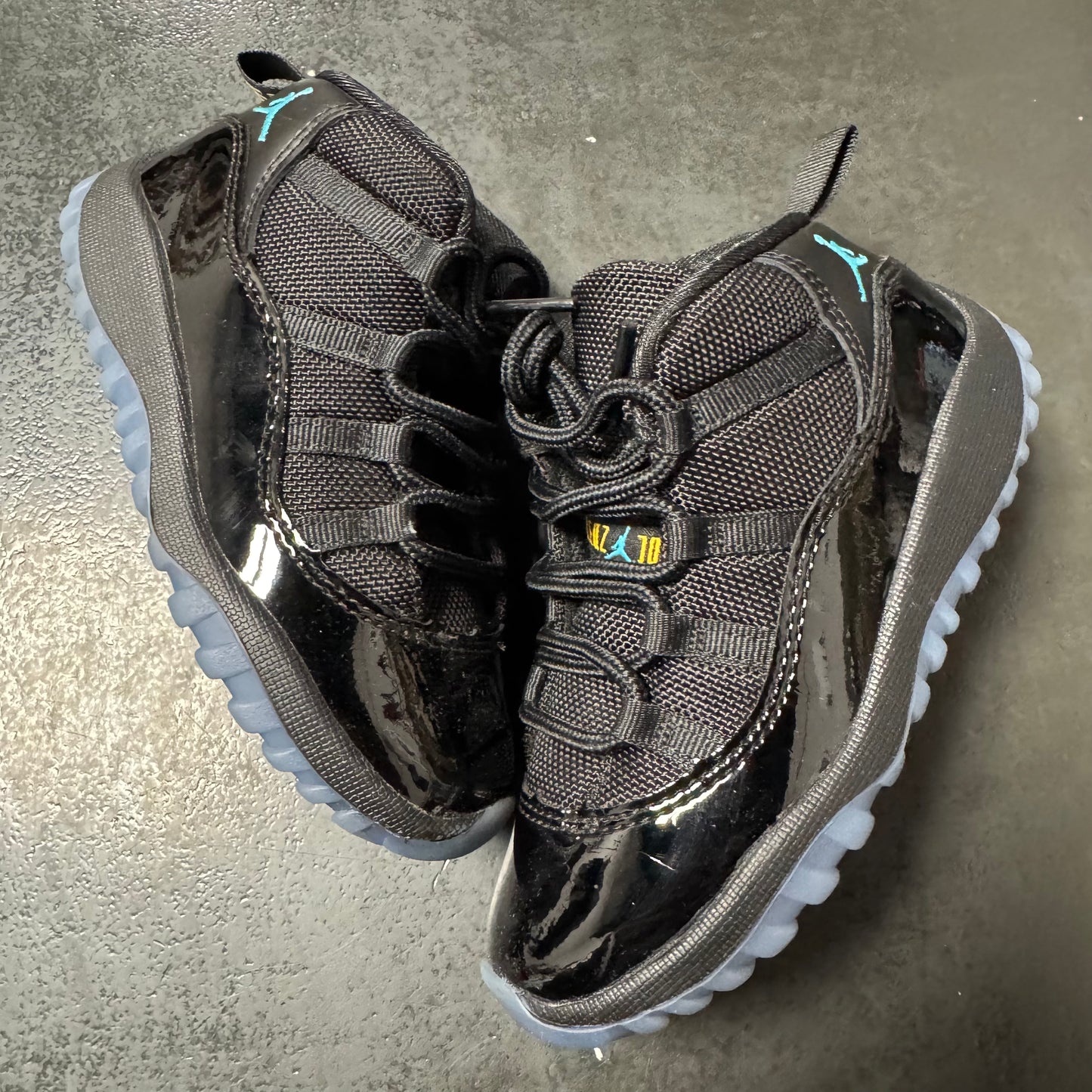 Jordan 11 Gamma / Preowned