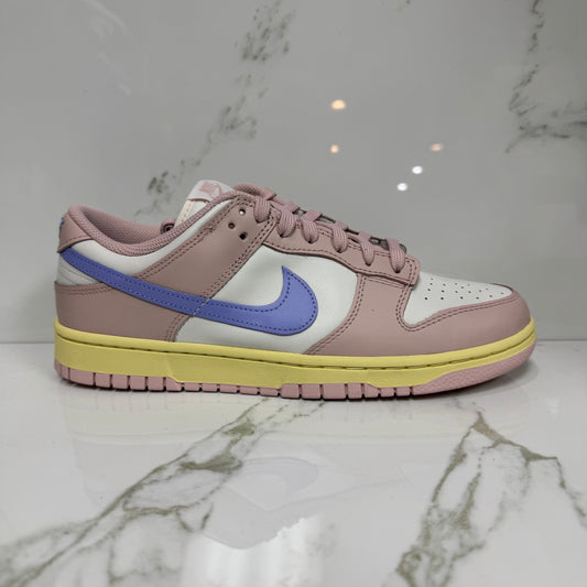 Dunk Low Pink Oxford / Brand New