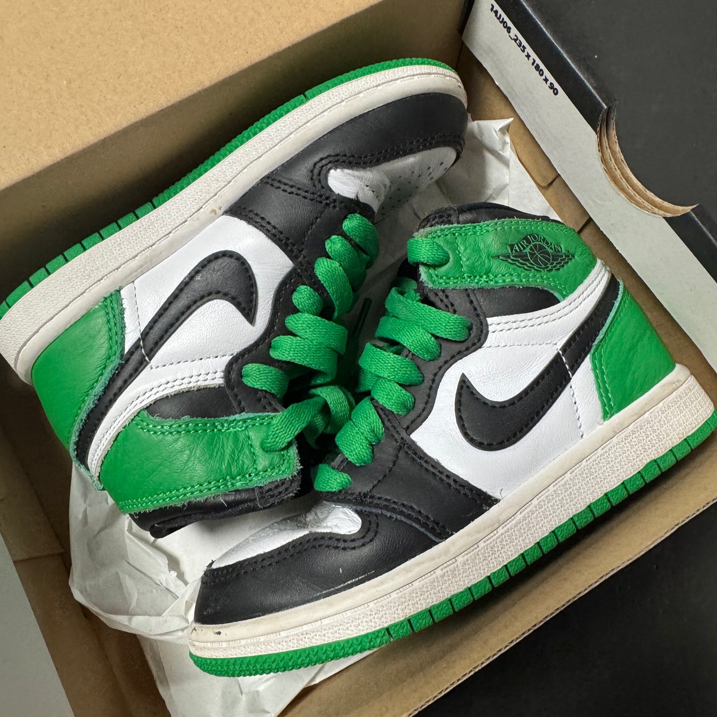 Jordan 1 Lucky Green / Preowned