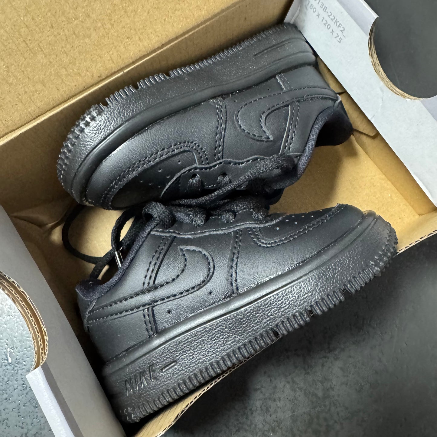 Air Force 1 Low Black / Preowned