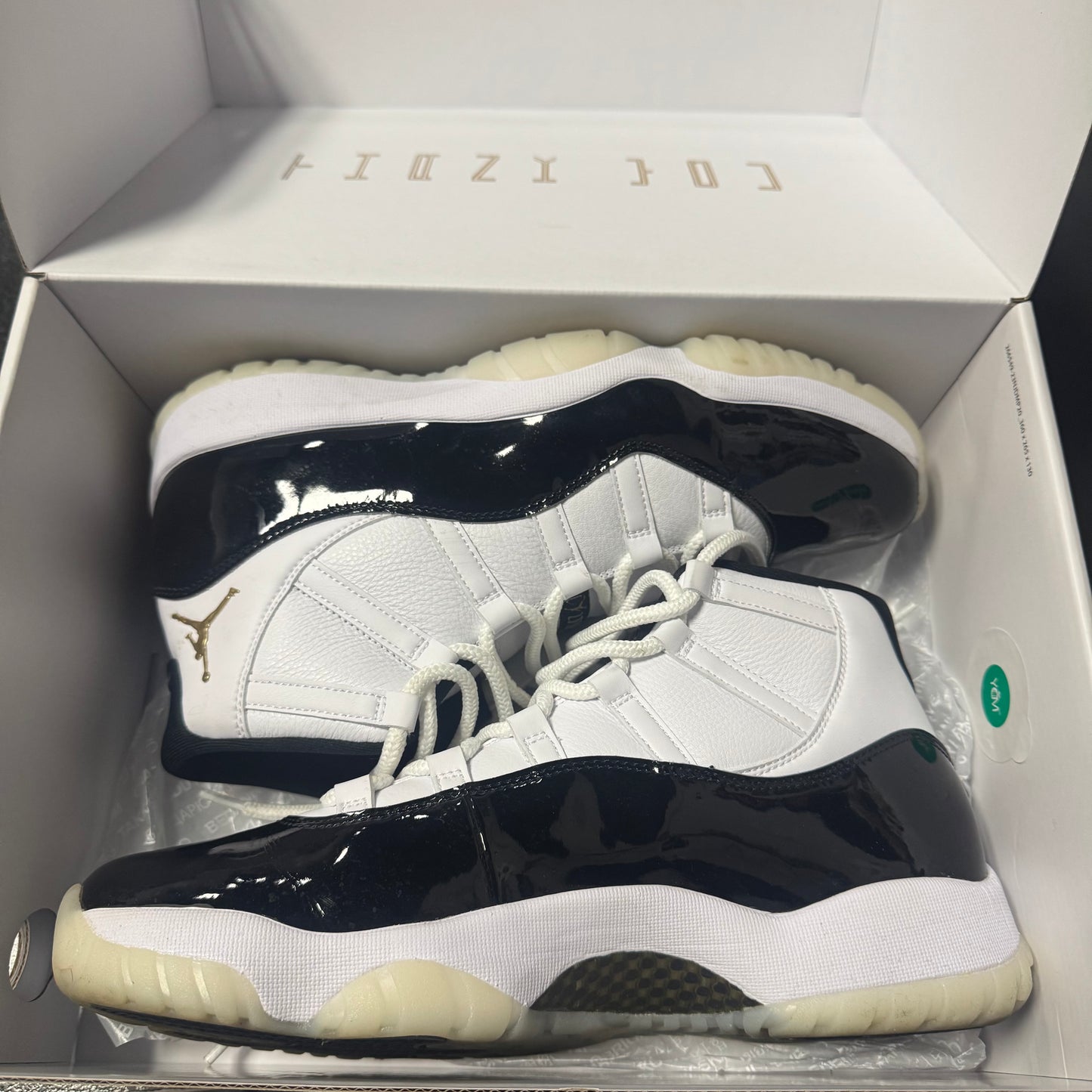 Jordan 11 Gratitude / Preowned