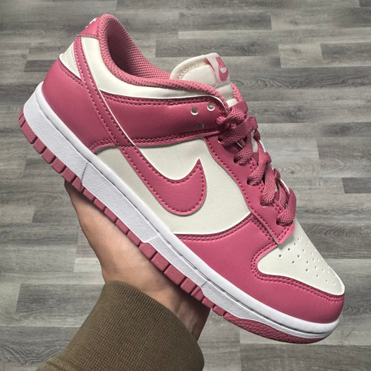 Dunk Low Sail Peony / Brand New