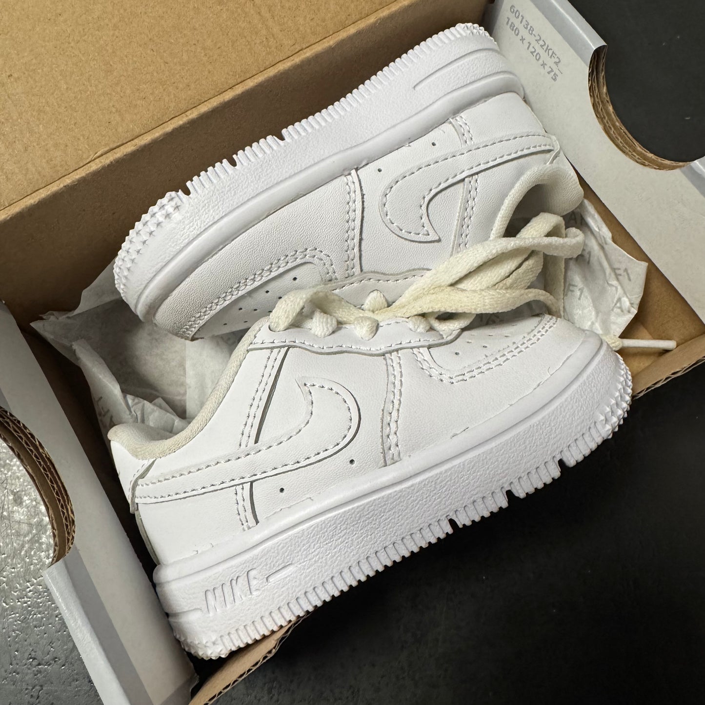 Air Force 1 Low All White / Preowned