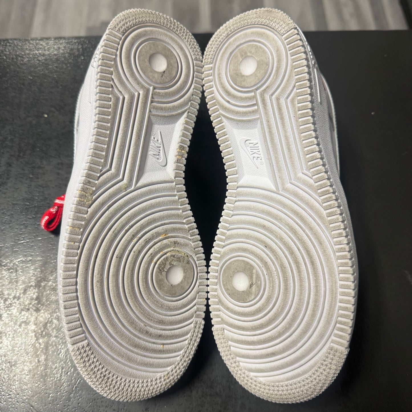Air Force 1 Low Supreme White / Preowned