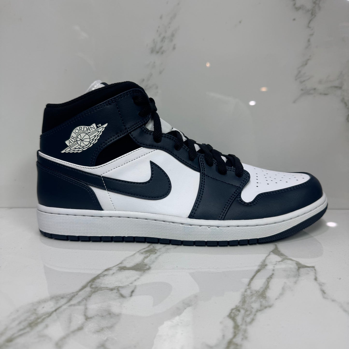Jordan 1 Mid Armory Navy / Brand New