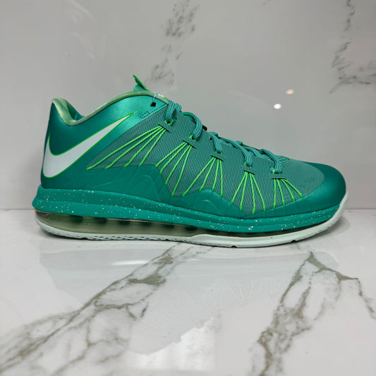 LeBron 10 Low Easter / Brand New