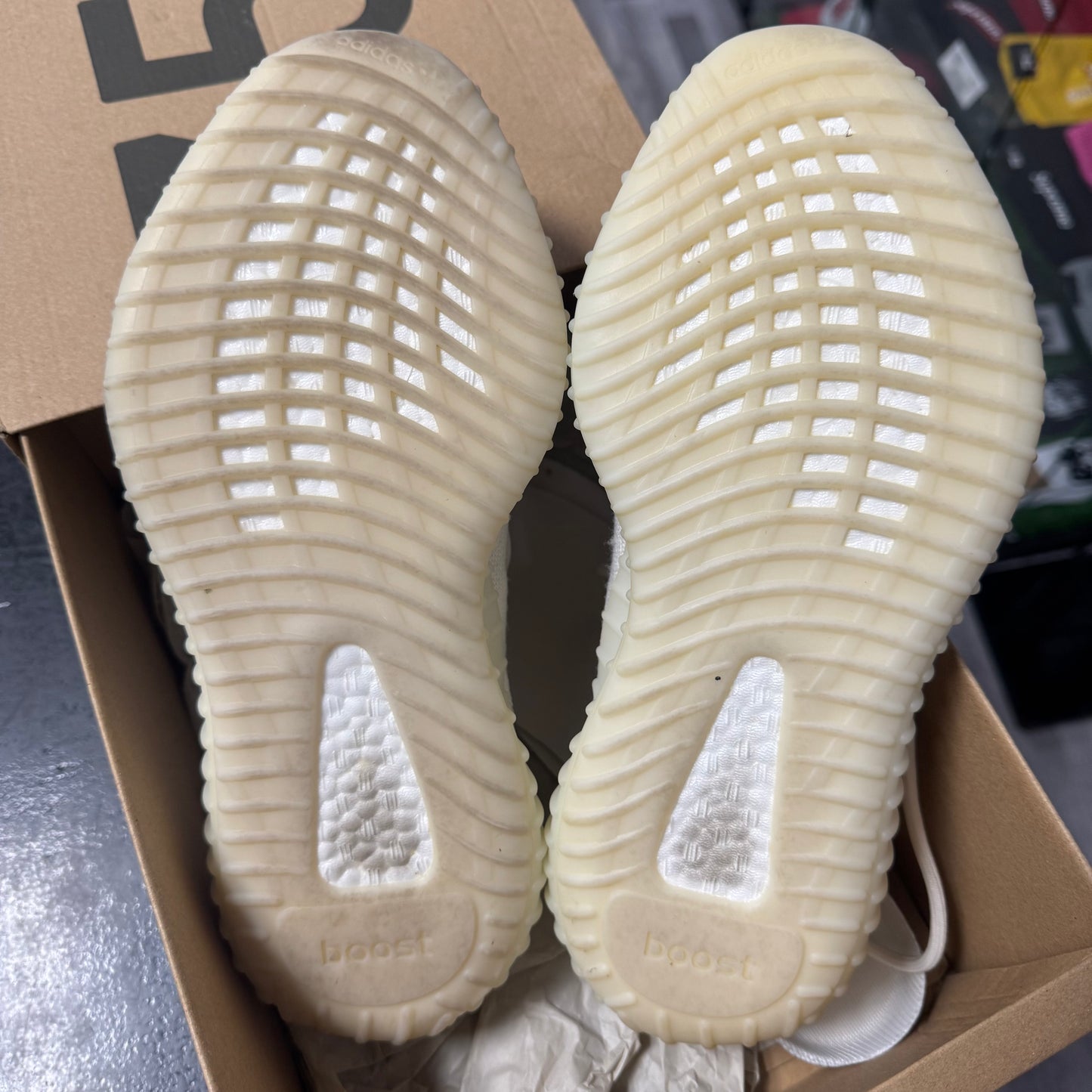 Yeezy 350 Bone / Preowned