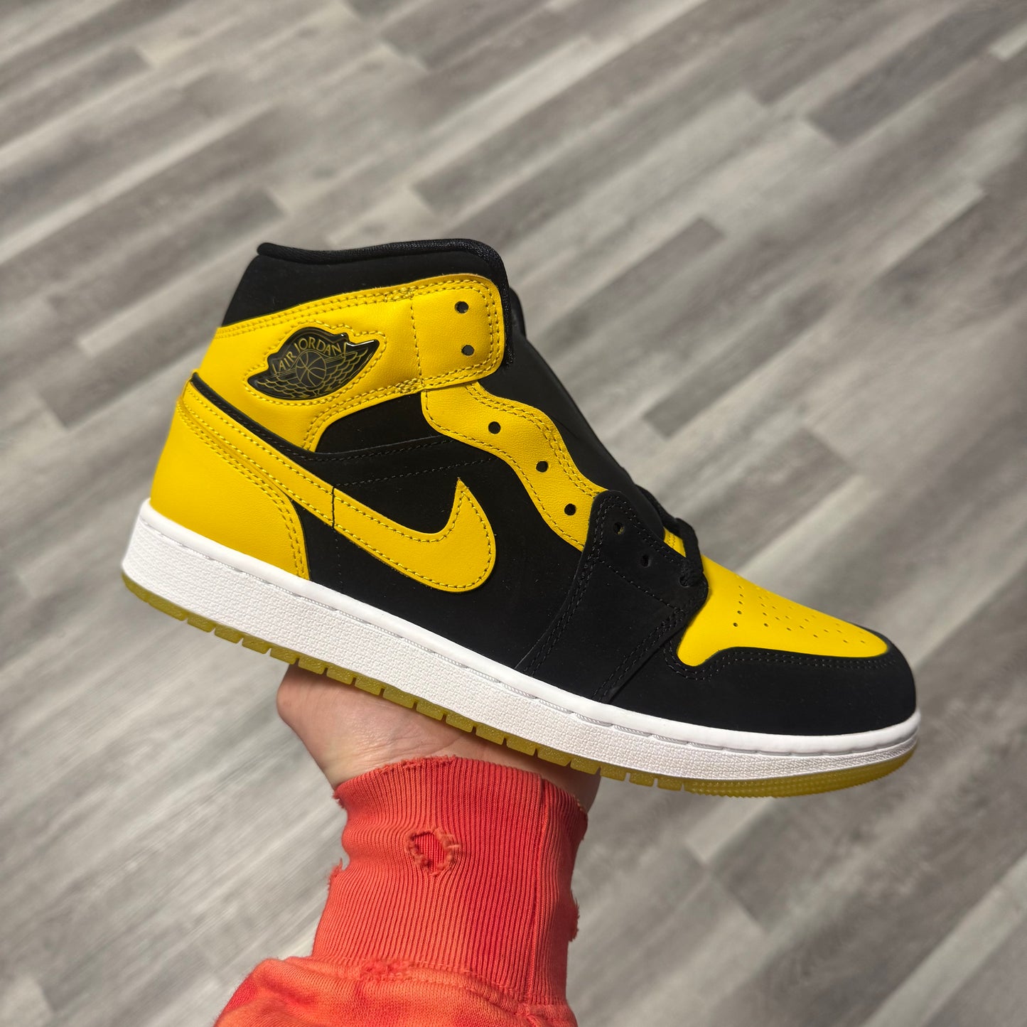 Jordan 1 Mid New Love / Brand New