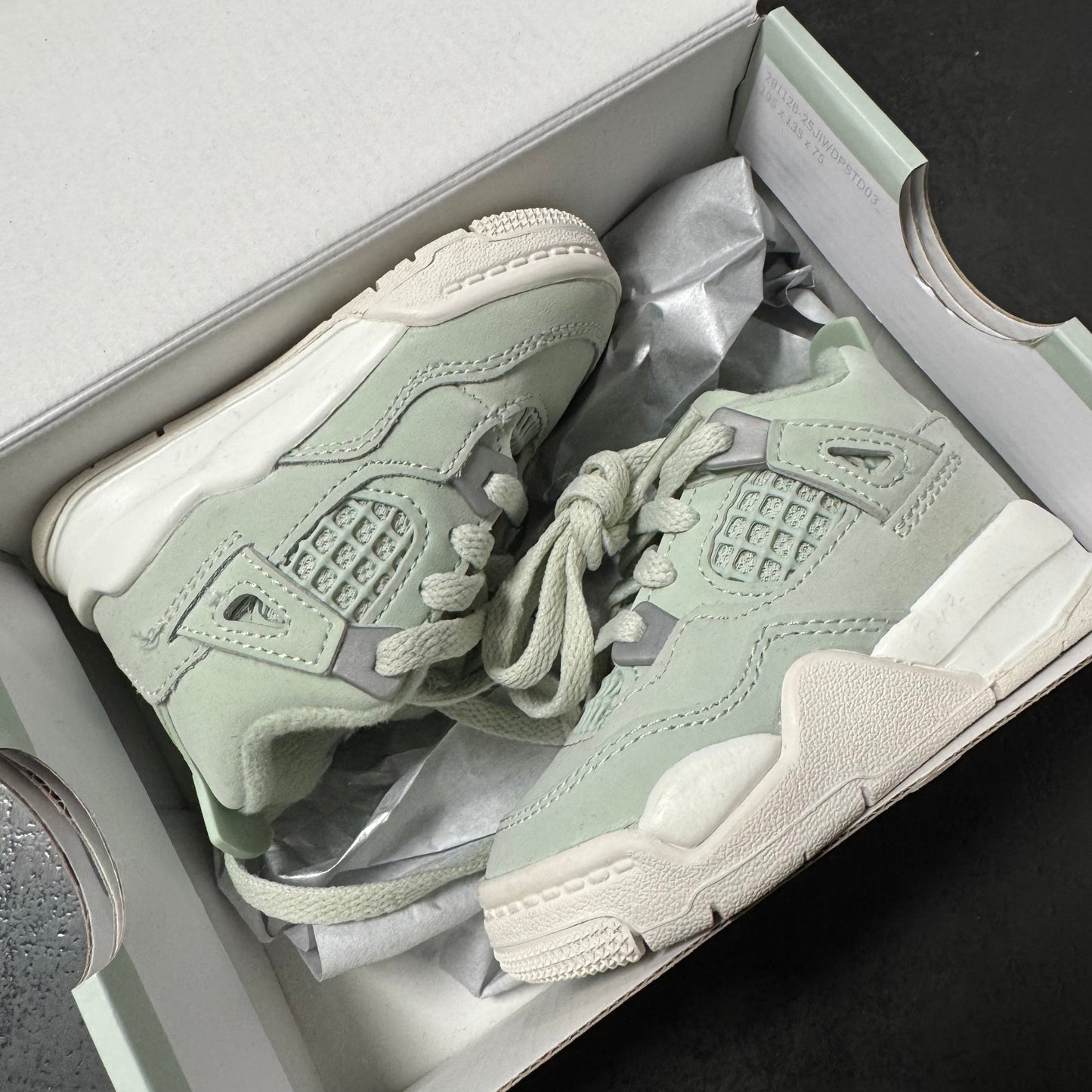 Jordan 4 Seafoam Sail / Preowned
