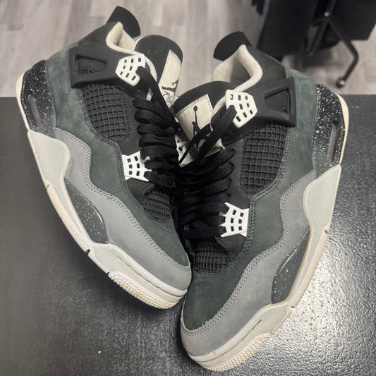 Jordan 4 Fear / Preowned
