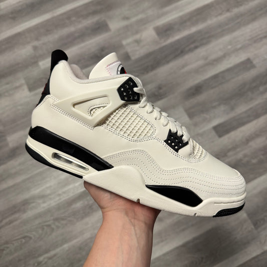 Jordan 4 Flight Club / Brand New