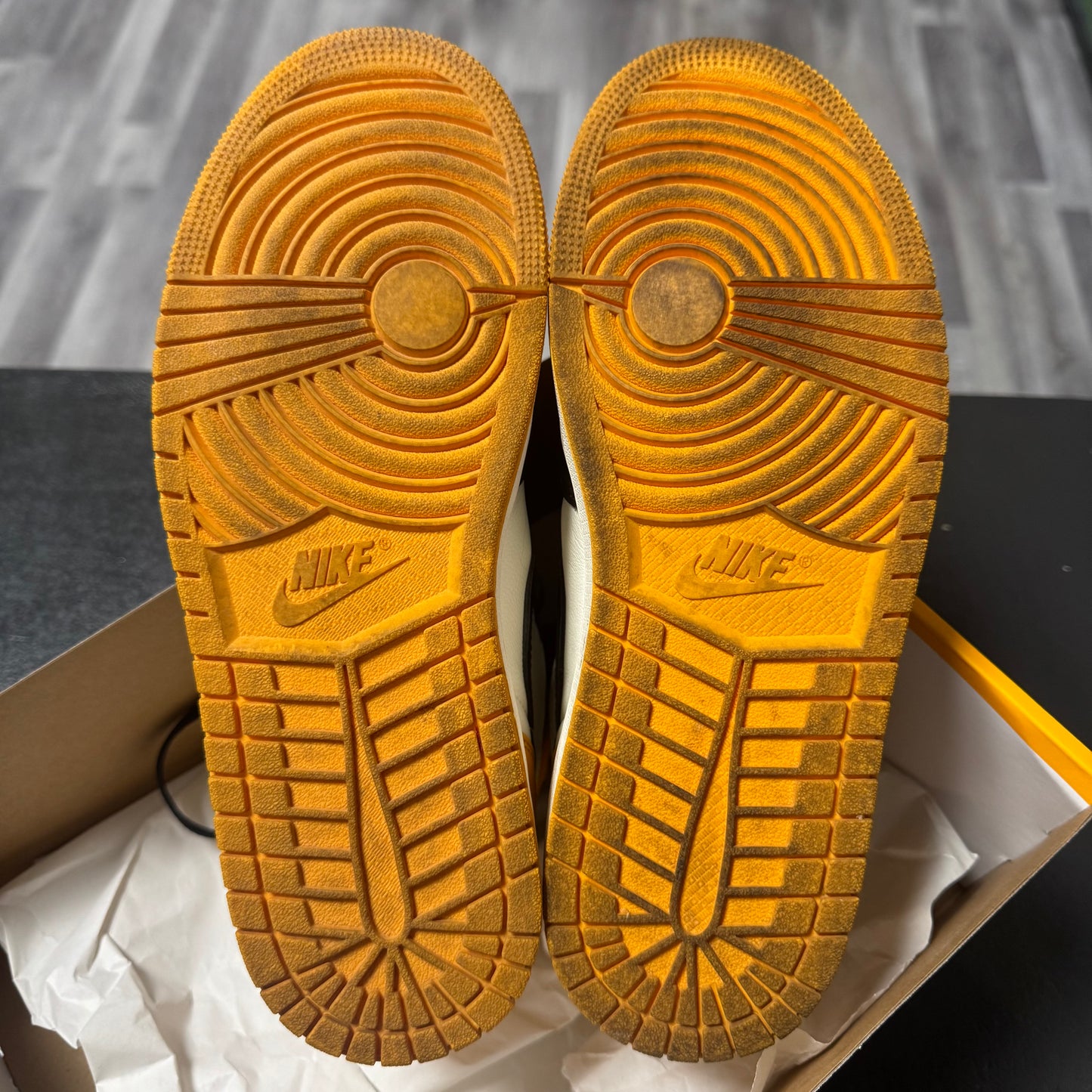 Jordan 1 Taxi / Preowned