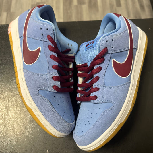 Dunk Low SB Phillies / Preowned
