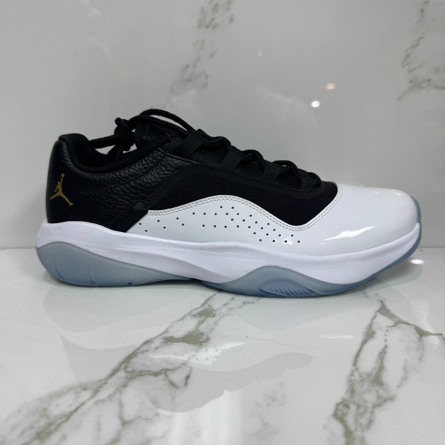 Jordan 11 CMFT Low Black White Gold / Brand New