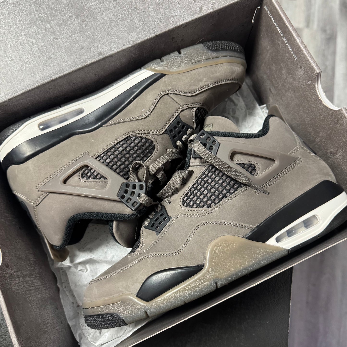 Jordan 4 Cave Stone / Preowned