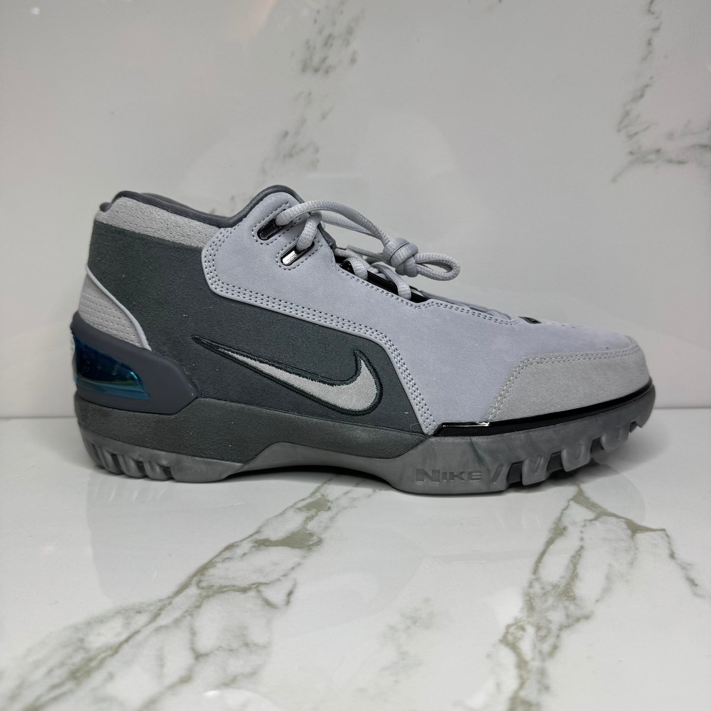 LeBron 1 Air Zoom Generation Dark Grey / Brand New