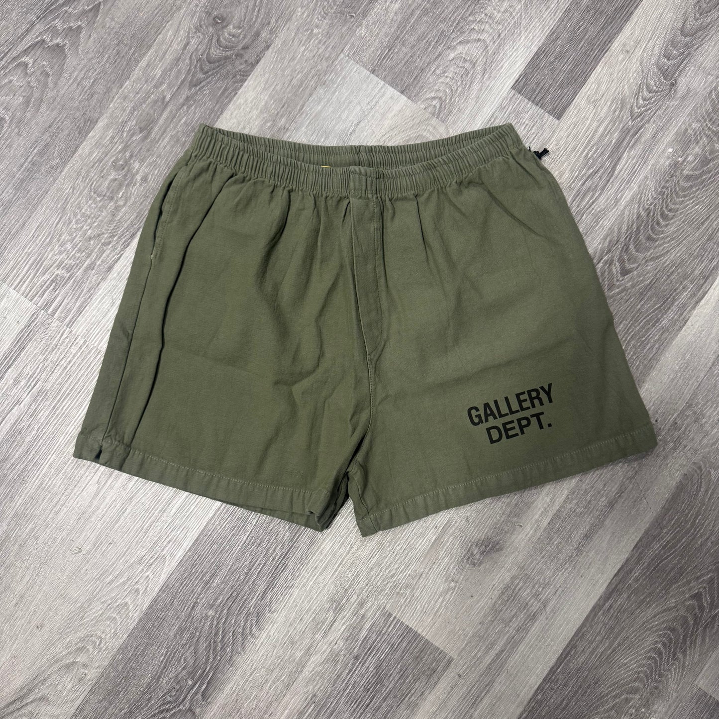 Gallery Dept Logo Shorts (Olive/Black)