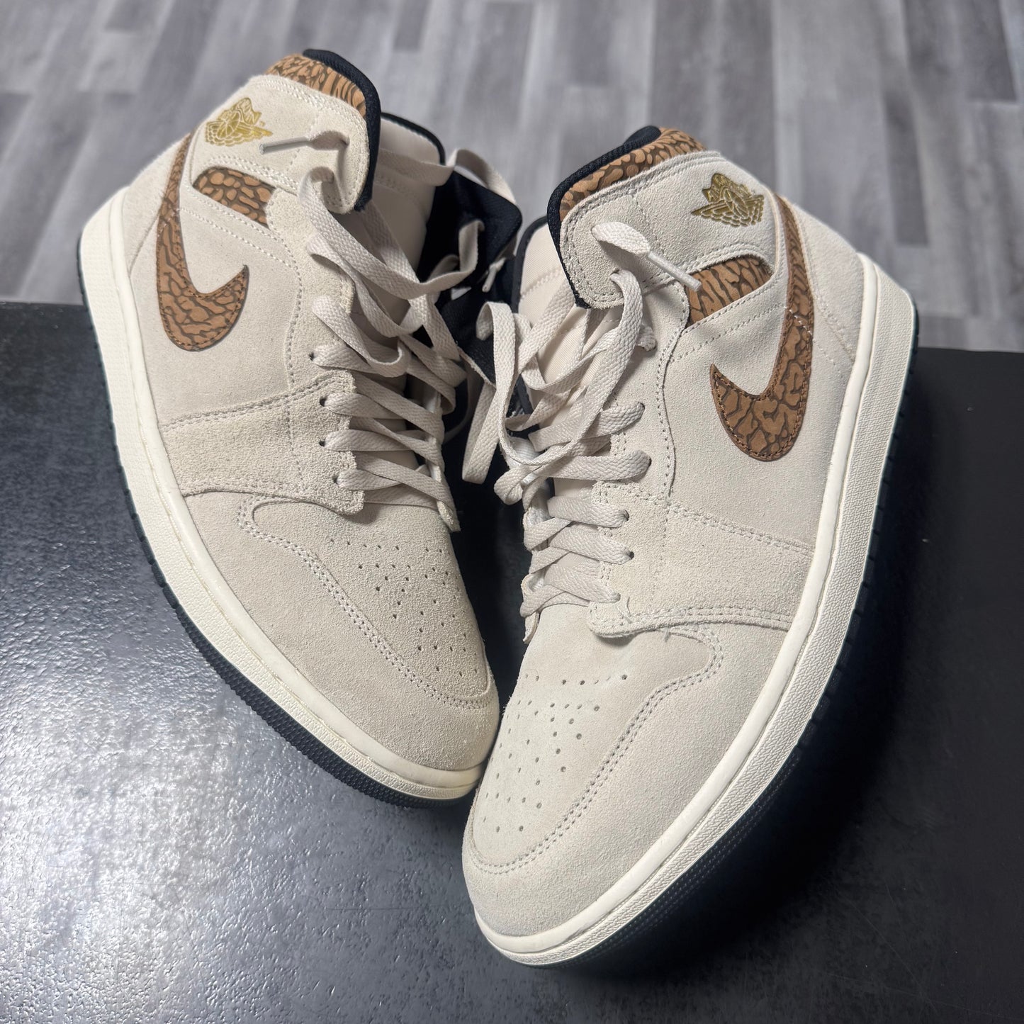 Jordan 1 Mid Brown Elephant / Preowned
