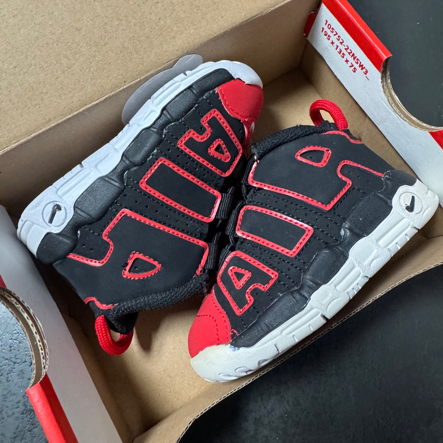 Nike Air More Uptempo 96 Red Toe / Preowned