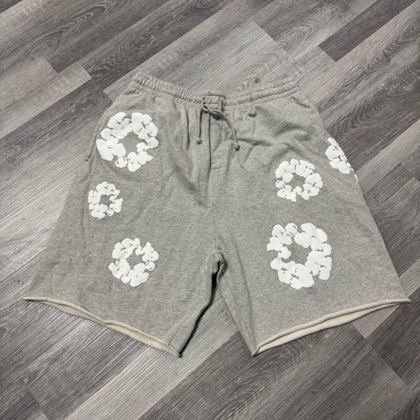 Denim Tears Cotton Wreath Shorts (Grey)
