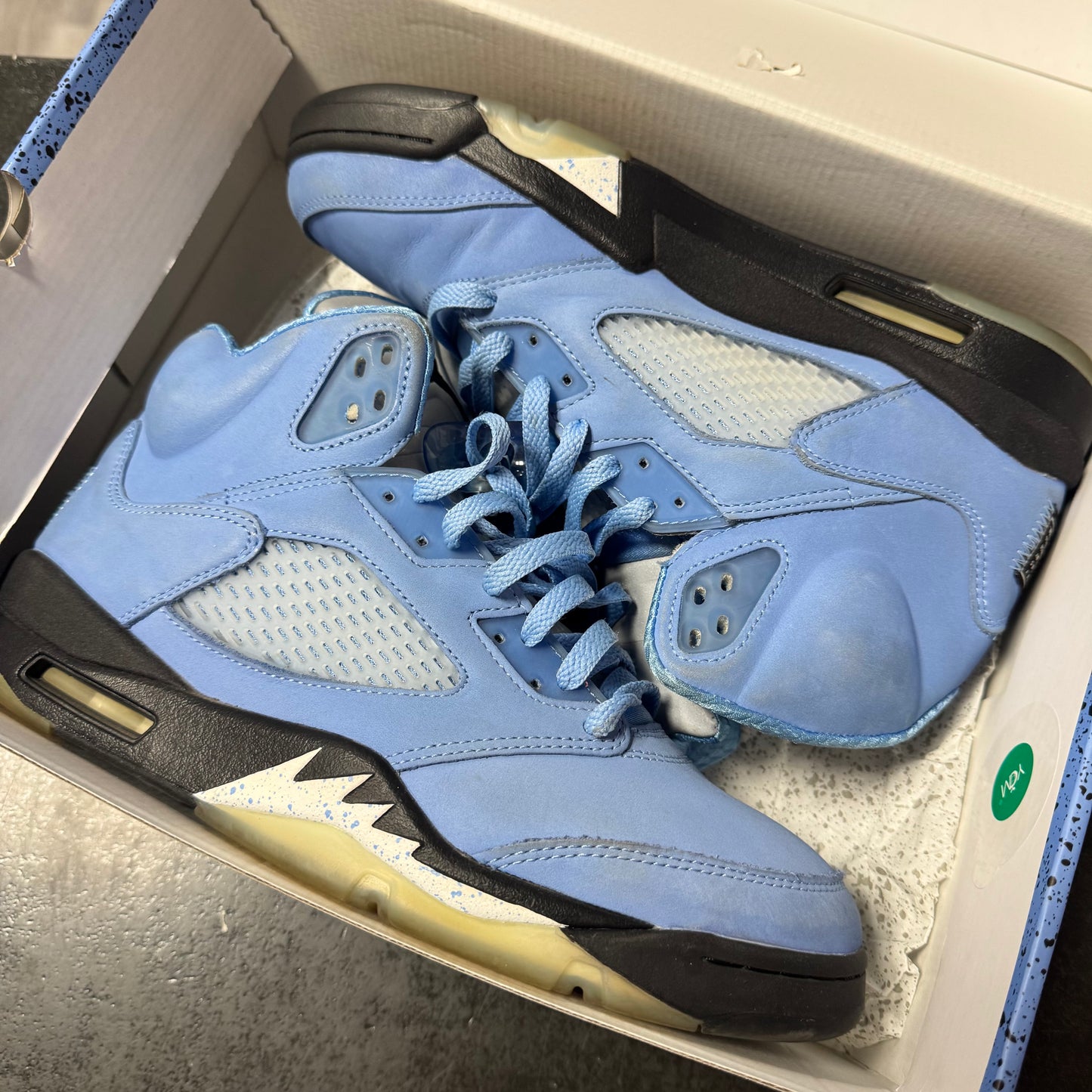 Jordan 5 UNC / Preowned