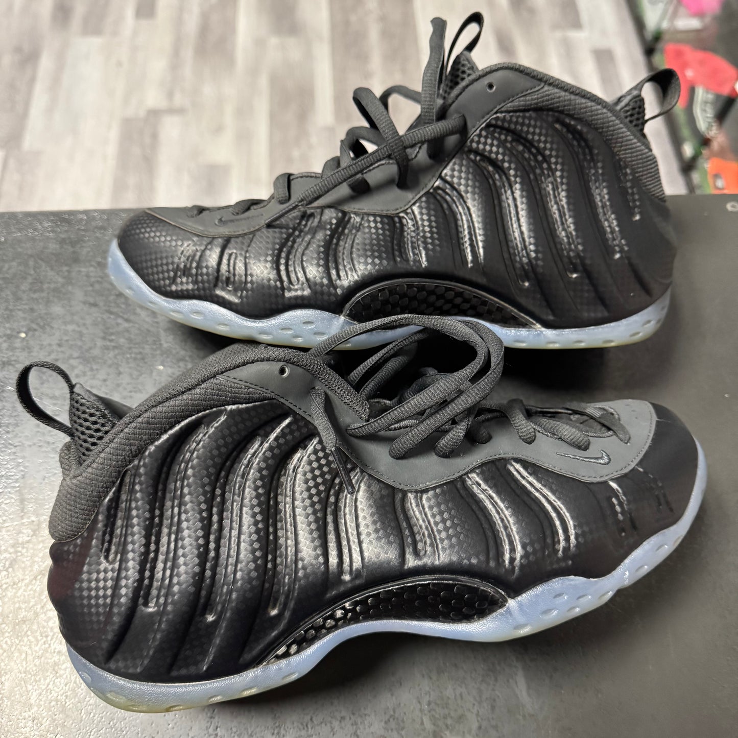 Nike Foamposite Carbon Fiber / Preowned