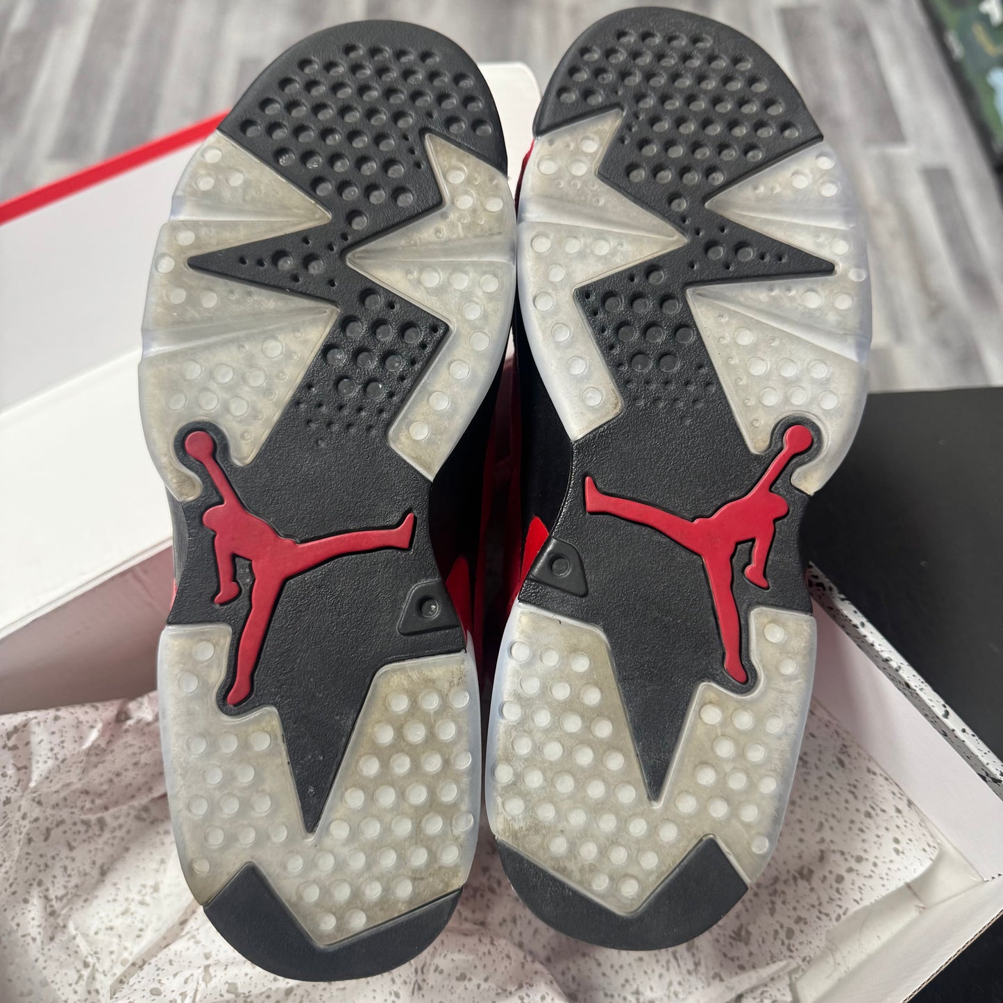 Jordan 6 Toro Bravo / Preowned