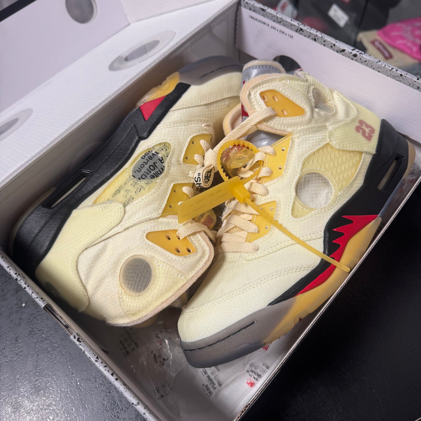Jordan 5 Off-White Sail / Preowned