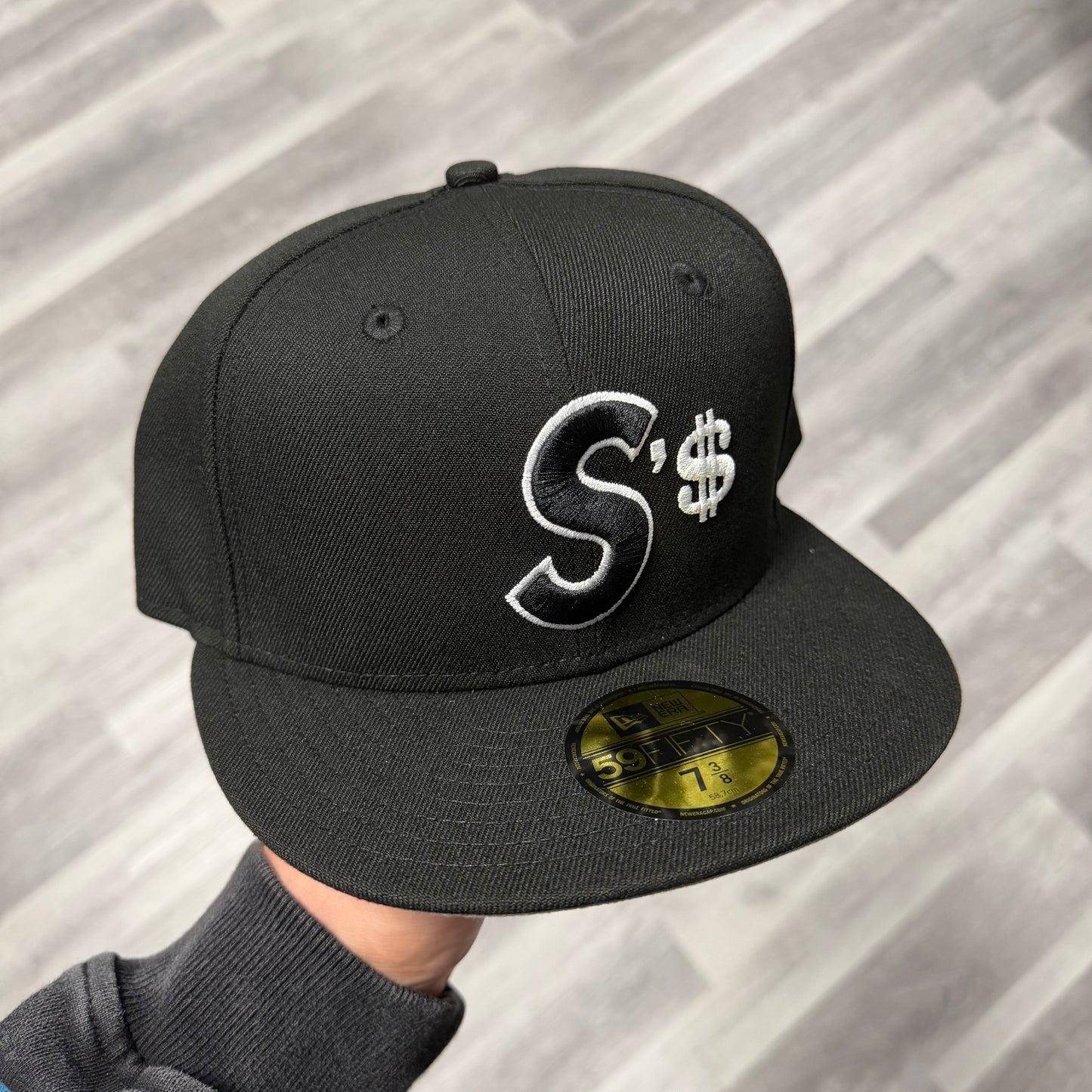 Supreme Money S Logo Fitted (Black)