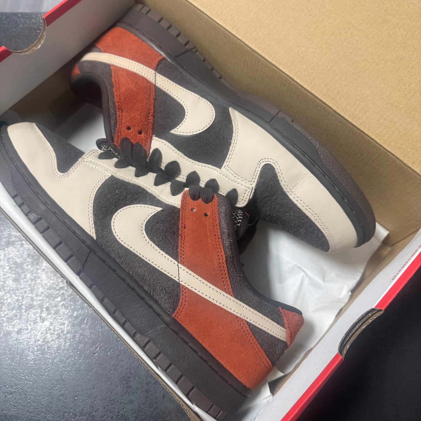 Nike Dunk Low Red Panda / Preowned