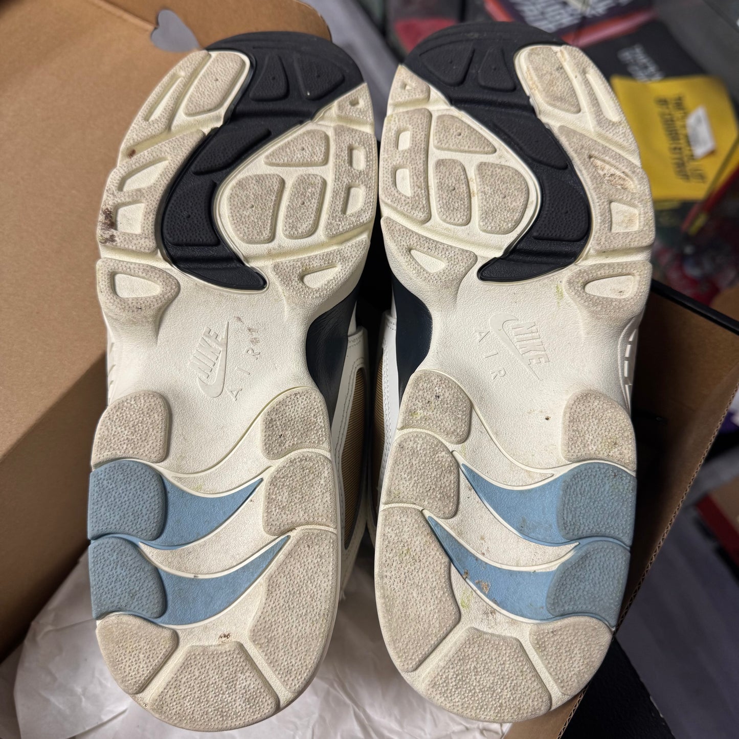 Nike Air Diamond Turf Must Be The Money / Preowned