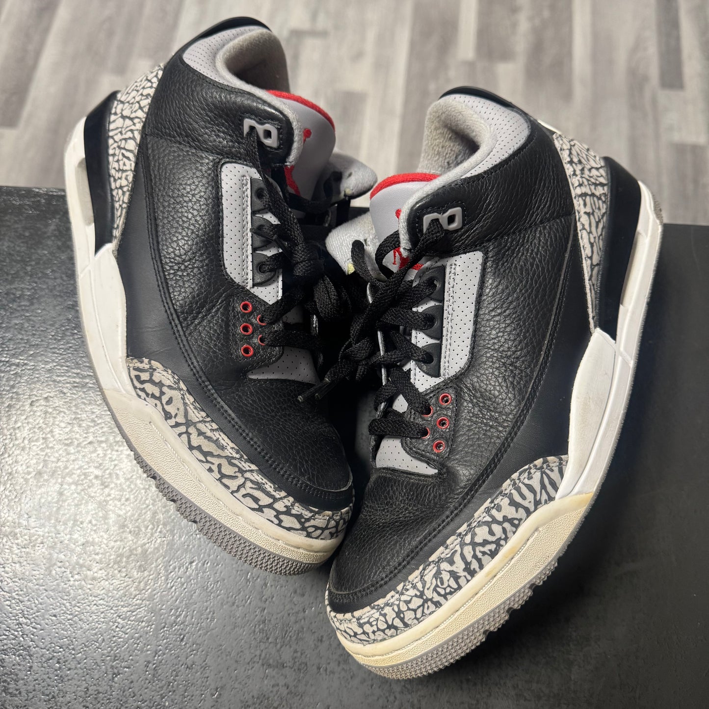 Jordan 3 Black Cement (2018) / Preowned
