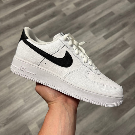 Air Force 1 Low White/Black Pebbled Leather / Brand New