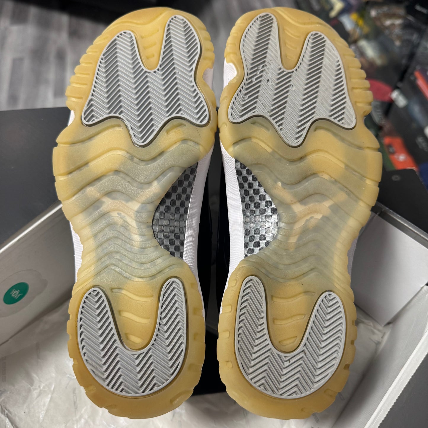 Jordan 11 Jubilee / Preowned