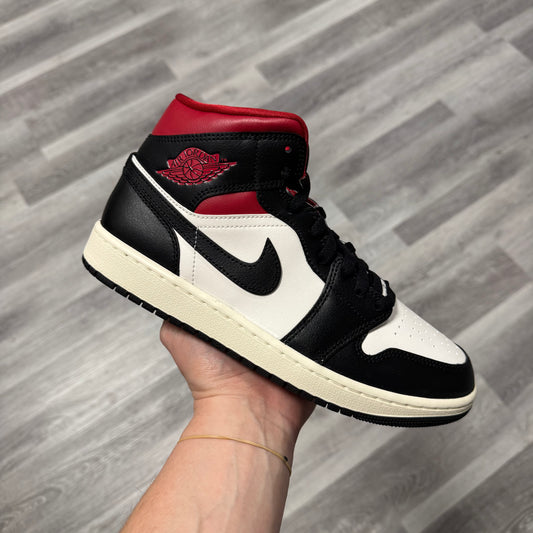 Jordan 1 Mid Gym Red / Brand New