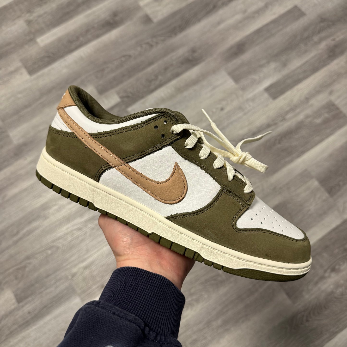 Dunk Low Medium Olive / Brand New