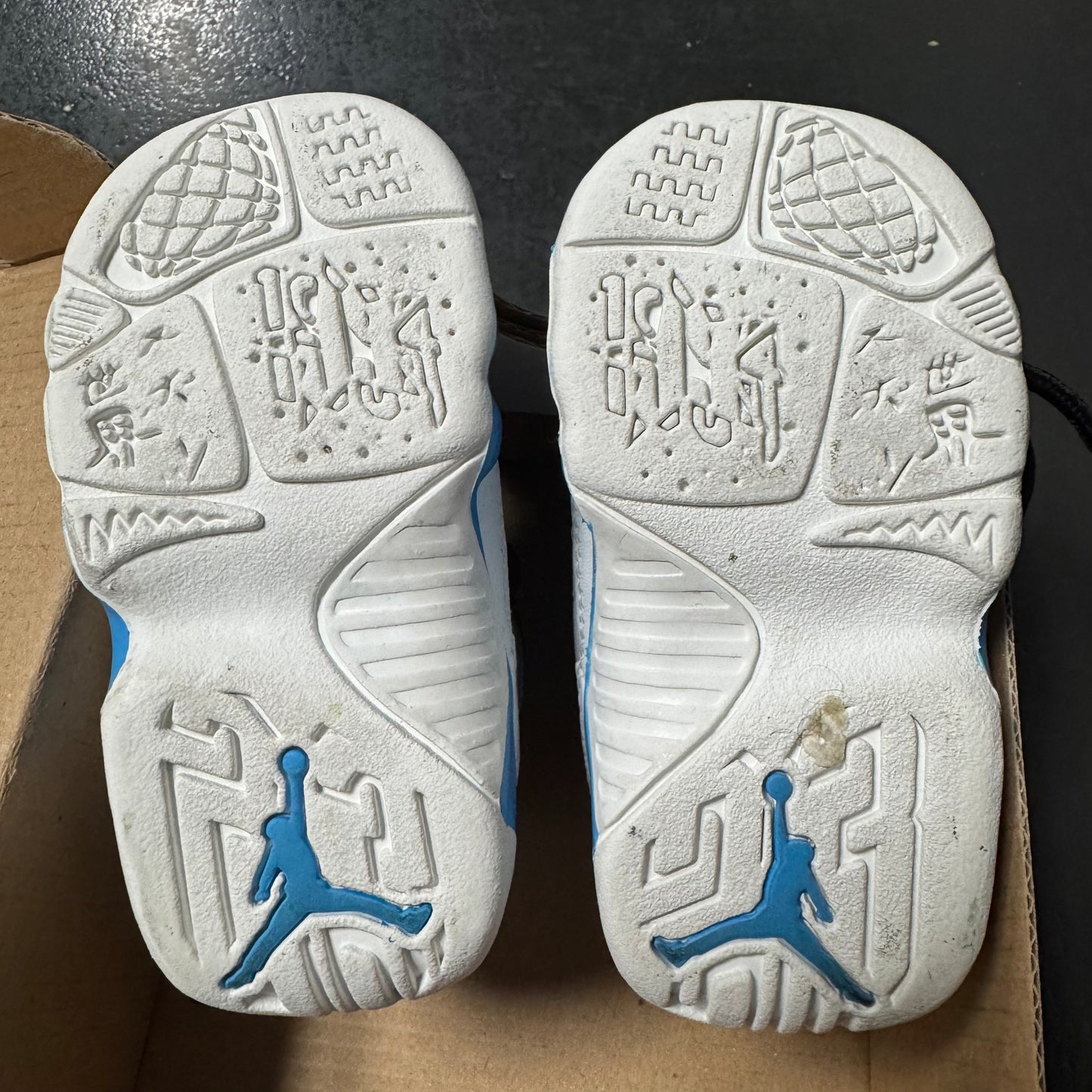 Jordan 9 Powder Blue / Preowned
